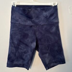Luluemon Wonder Train 7" Shorts
